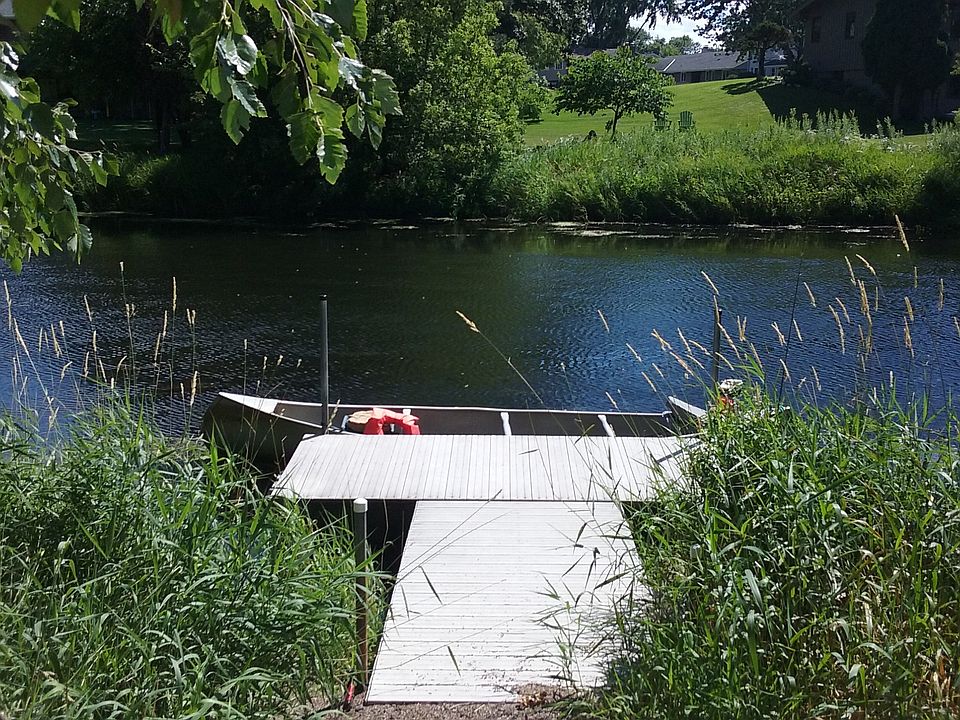 How bout a creek instead of an alley