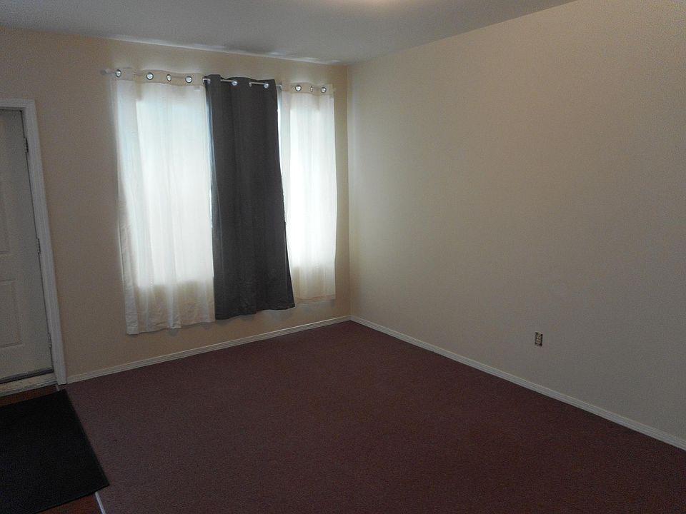 2nd image of 26658 W Huron River Dr
