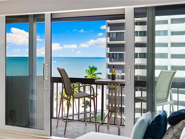 4001 Gulf Shore Blvd N #702 — Photo 31