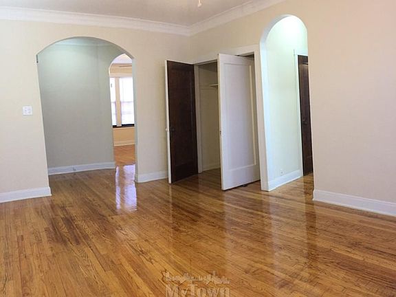 2nd image of 2509 W Winnemac Ave #3-1A