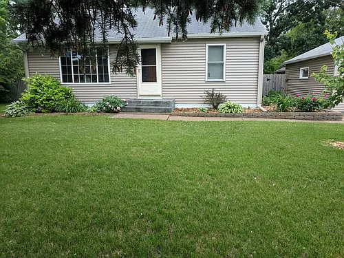 1120 80th Ave NE Photo 1