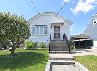 15928 97th St, Howard Beach, NY 11414