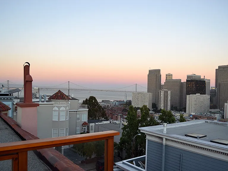 1233 Montgomery St — Photo 39