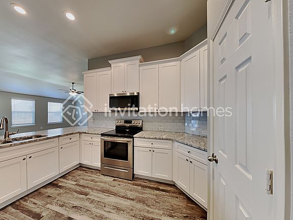 5th image of 15636 Landing Creek Ln
