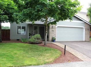 205 SW Namitz Ct, Dundee, OR 97115