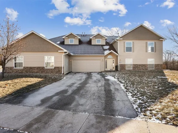 4450 Westchester Dr NE Unit D, Cedar Rapids, IA 52402