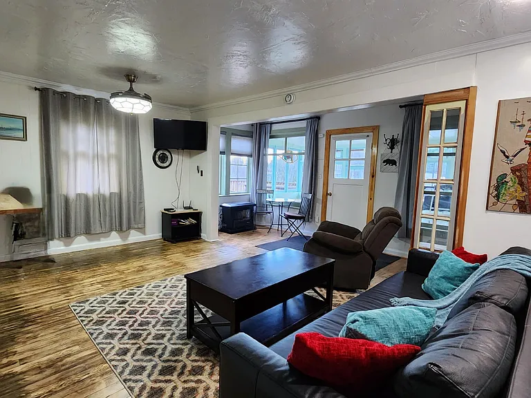 122 Bearberry Ln — Photo 5