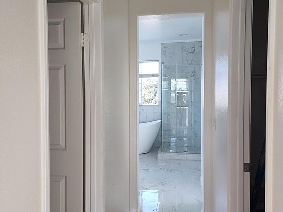 5th image of 15333 Garfield Dr