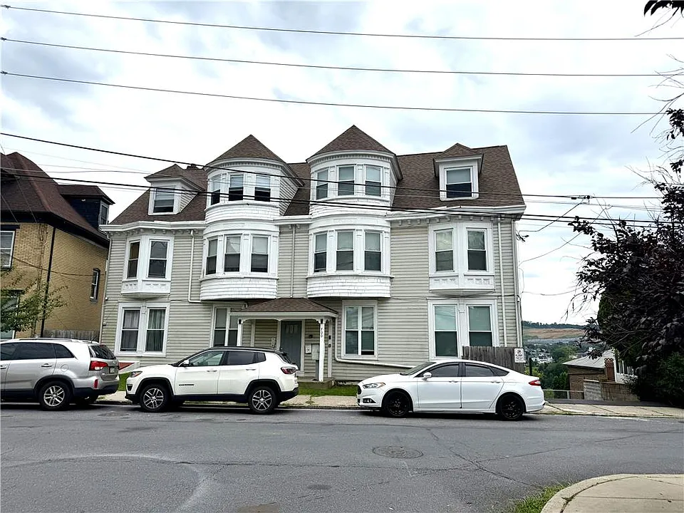 700 Wolf Ave #3W