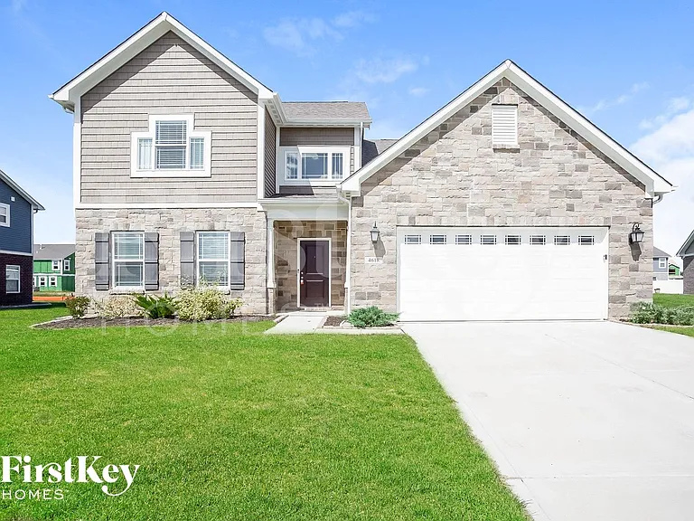 4618 W Otway Ln — Photo 1
