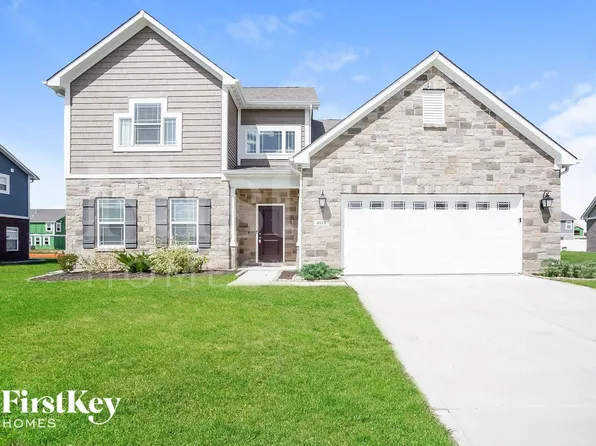 4618 W Otway Ln, New Palestine, IN 46163