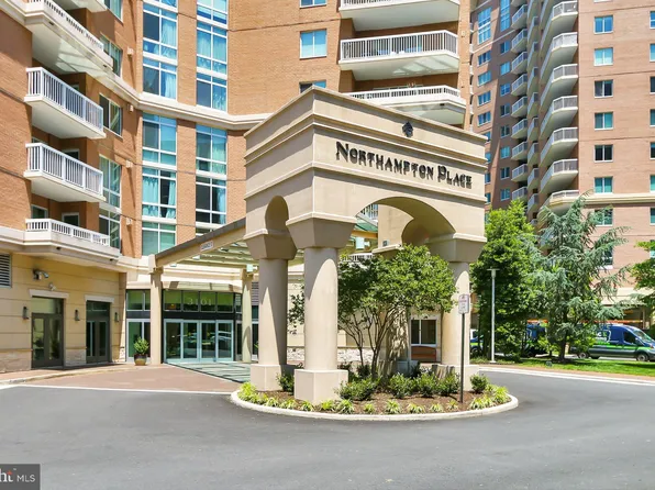 3101 N Hampton Dr APT 112, Alexandria, VA 22302
