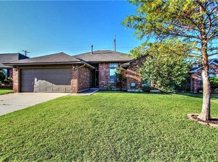 12317 NW 4th St, Yukon, OK 73099