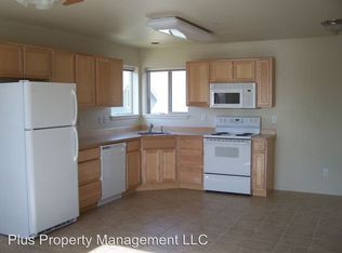 1633 NE Lotus Dr UNIT 2, Bend, OR 97701