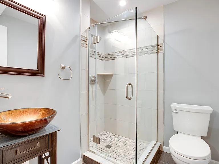 1604 Barnstead Dr — Photo 32