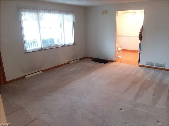 4th image of 1453 Patricia St