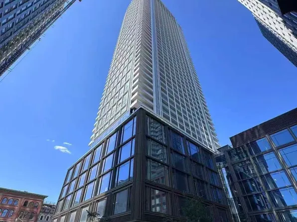 88 Queen St E, Toronto, ON
