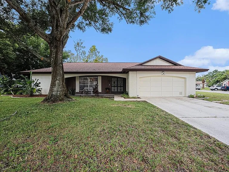 13013 Sawmill Way — Photo 1