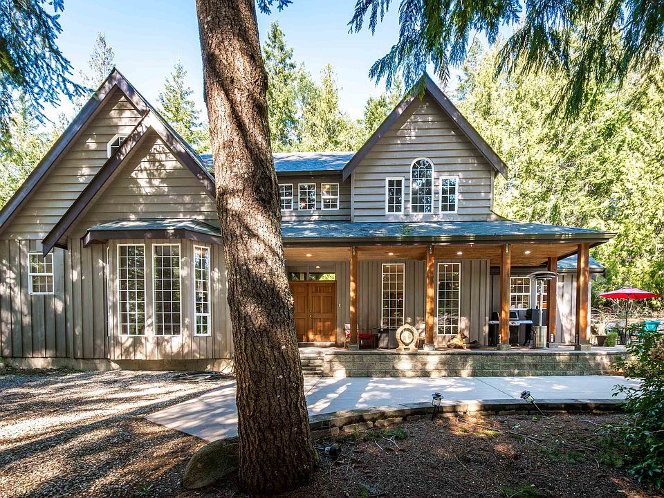 1st image of 6979 Sechelt Inlet Rd