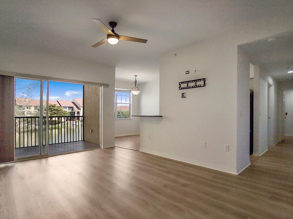 1st image of 7925 Preserve Cir