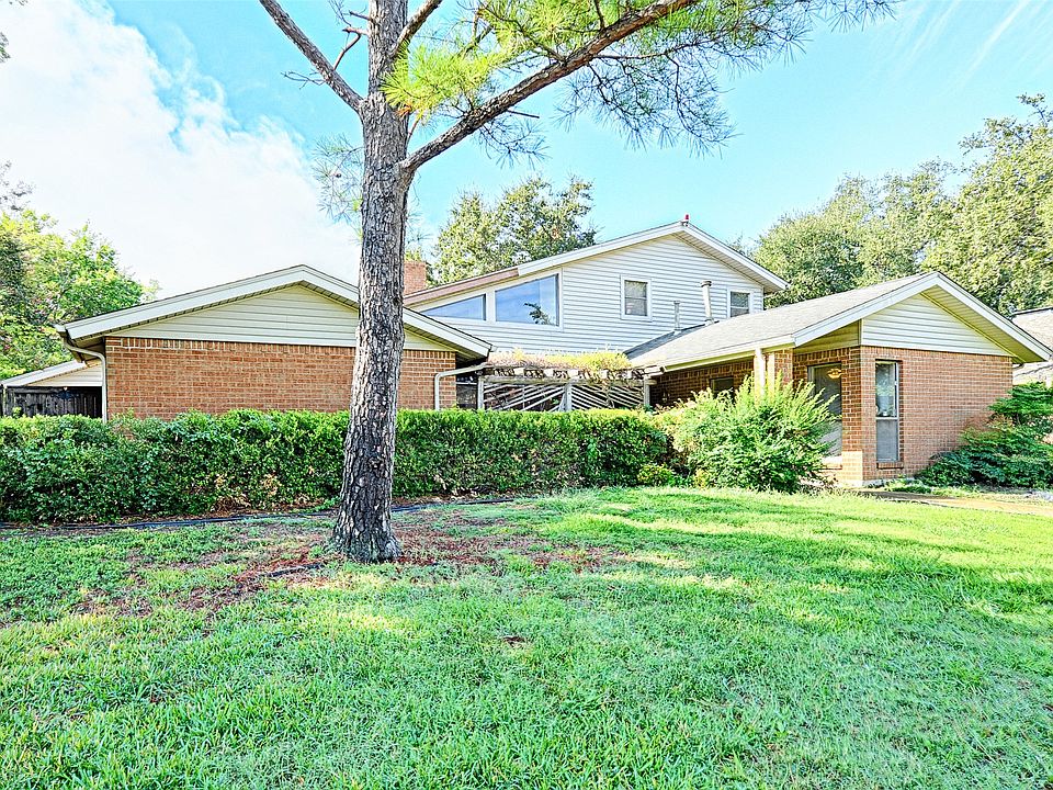 1st image of 1306 Brownwood Dr