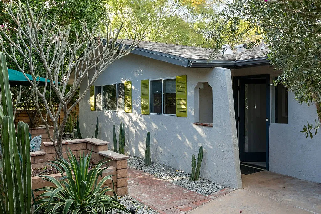 3 bed, 1828 sqft, $3,400 — Photo 3