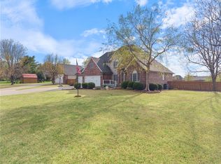 5102 S Grove Dr, Rogers, AR 72758