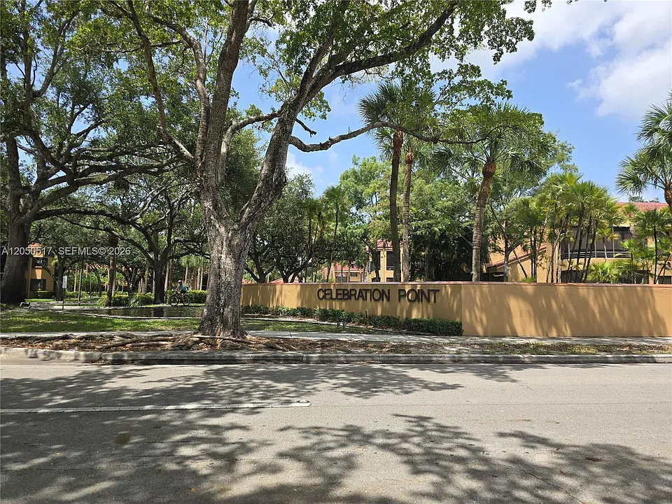 15545 Miami Lakeway N #211