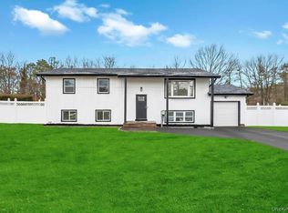 191 Ridge Road, Wheatley Heights, NY 11798