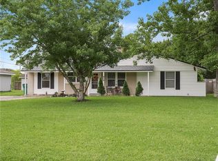 313 Rio Hondo St, Sulphur, LA 70663