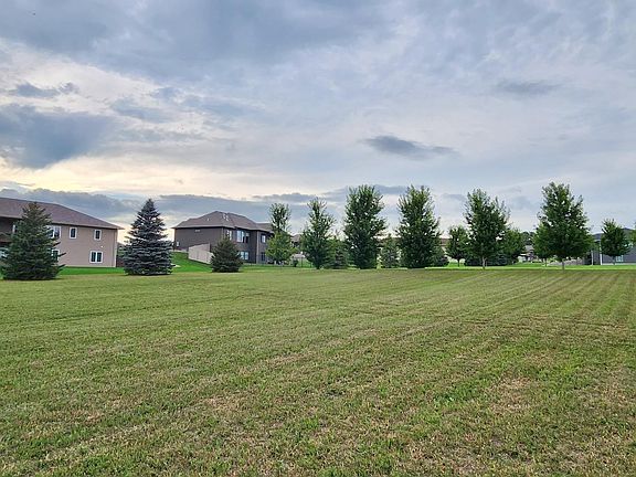 3rd image of Dogwood 1st Addition Lot 6