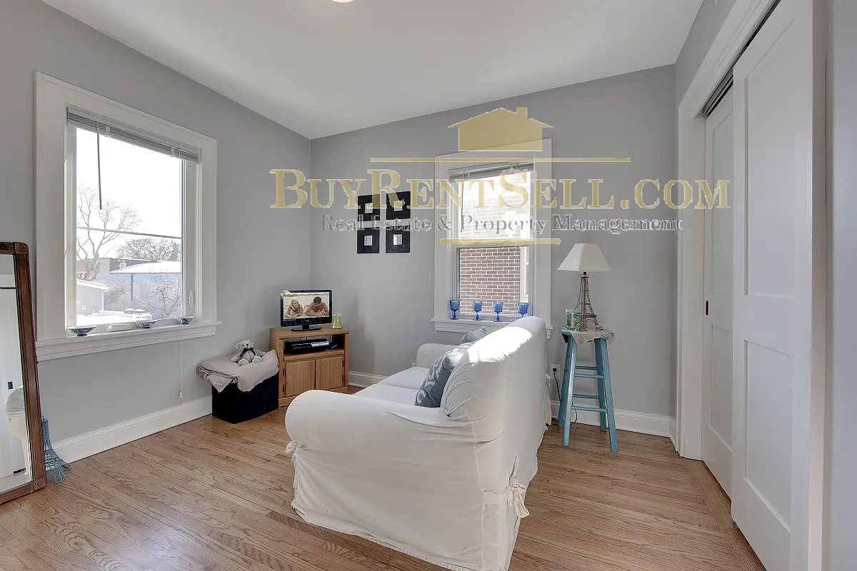2 bed, 900 sqft, $1,595 — Photo 4