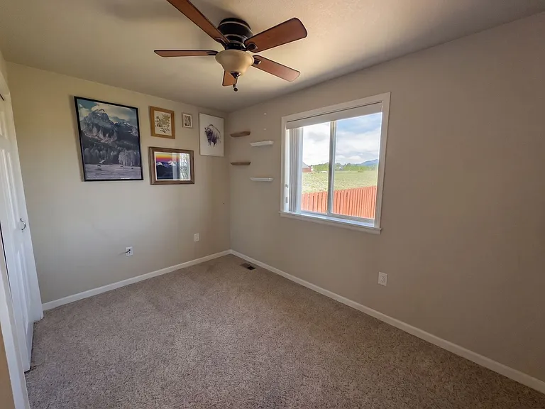 119 Bristlecone Ln — Photo 12