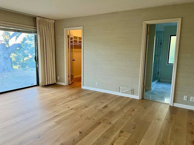Jacaranda Cir — Photo 17