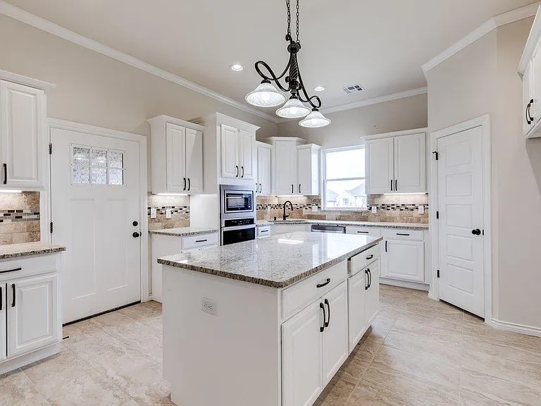 9305 SW 34th St — Photo 23