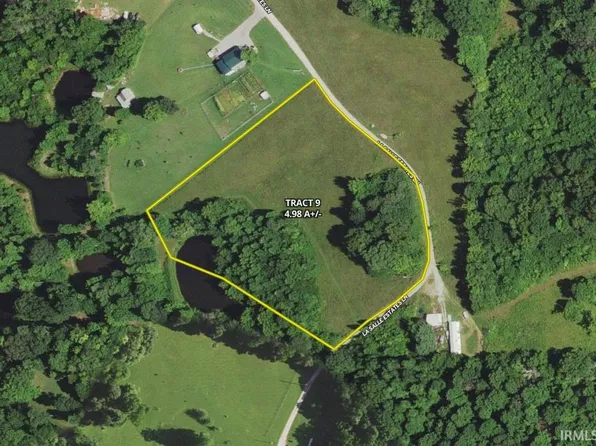 9 E Kelly Branch Rd, Bloomfield, IN 47424