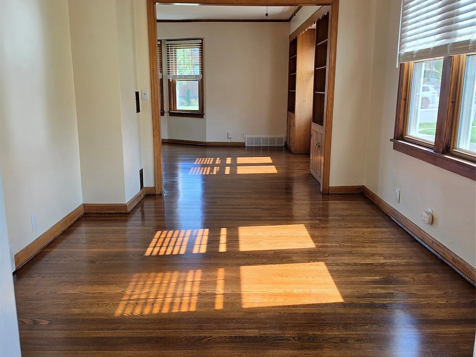 4 bed, 2.0 bath, 1676 sqft, $1,850 — Photo 4