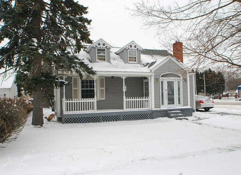 1st image of 1133 Grant Ave
