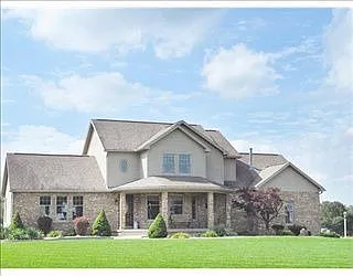 1003 Sunset Dr photo 1