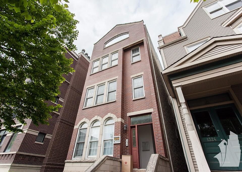 1st image of 1326 W Diversey Pkwy #201R