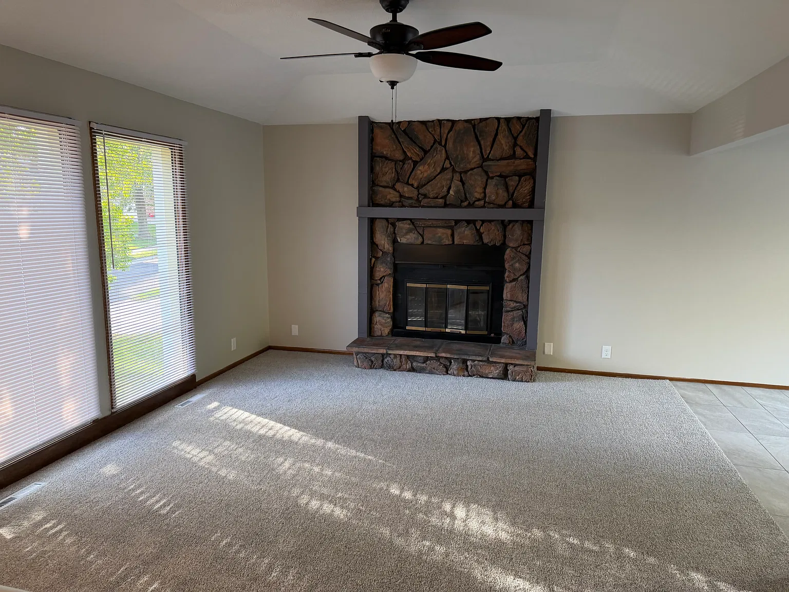 3 bed, 1800 sqft, $2,300 — Photo 2