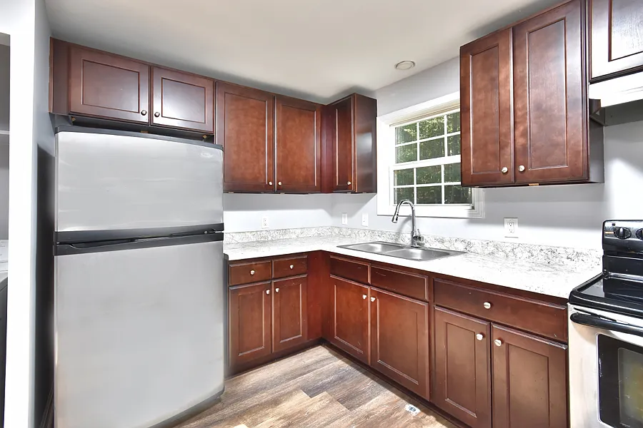2 bed, $1,225 — Photo 2