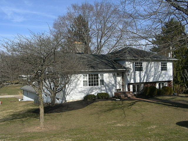1st image of 1406 Beechwood Dr NE