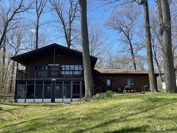 W793 Oak Shore Drive, Fall River, WI 53932