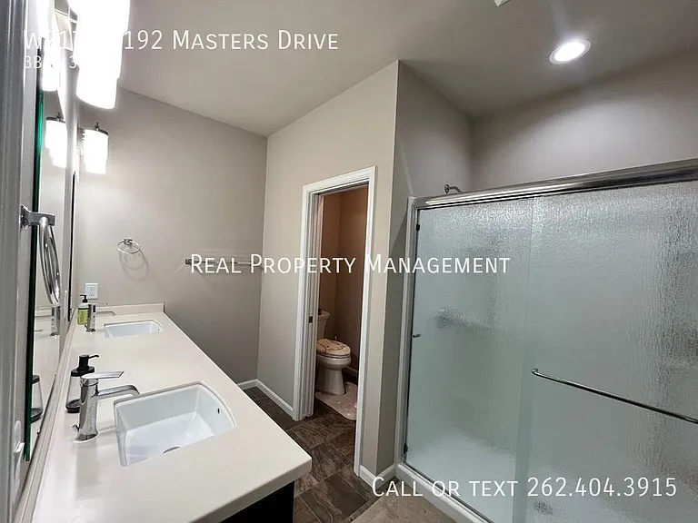 W217N6192 Masters Dr — Photo 11
