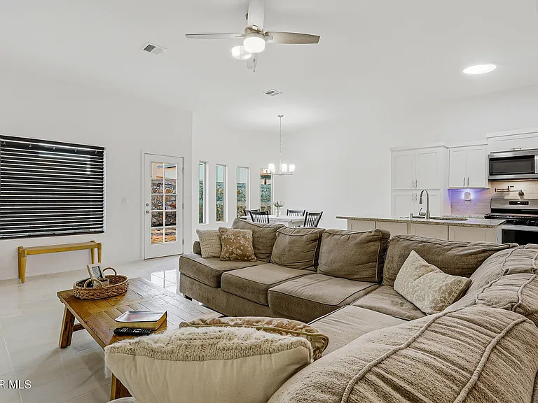 13808 Paseo Sereno Dr — Photo 21