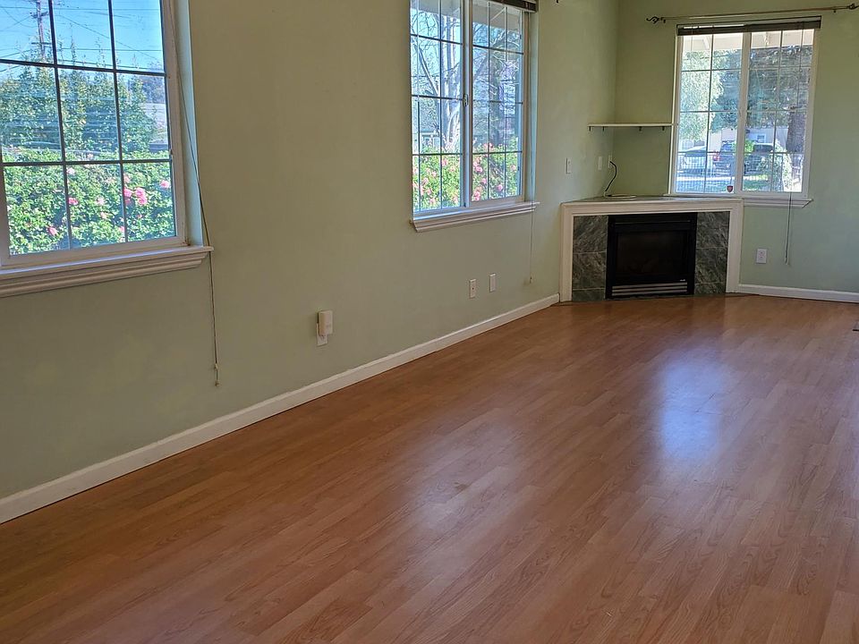 1st image of 1247 Peach Ct