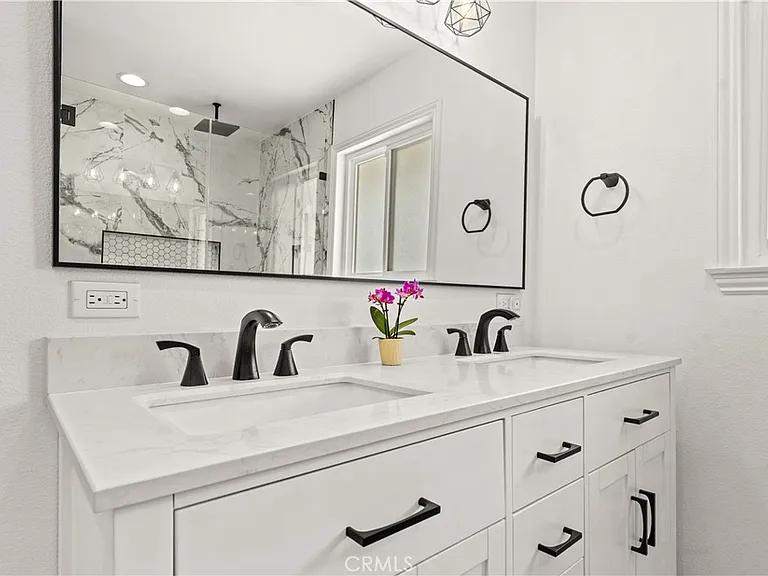 24935 Spadra Ln — Photo 32
