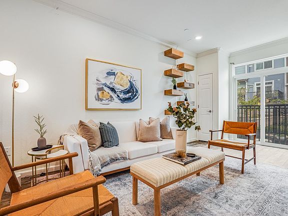 2nd image of 24 Lavender Ct