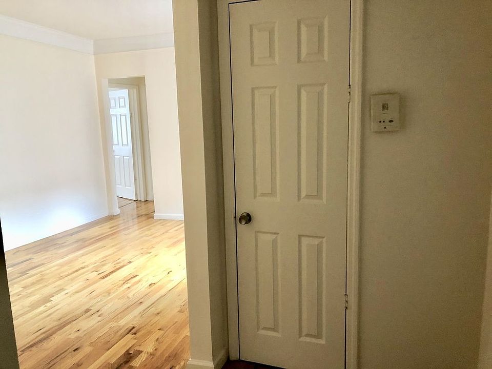 1st image of 79 Saint Nicholas Pl APT 4E